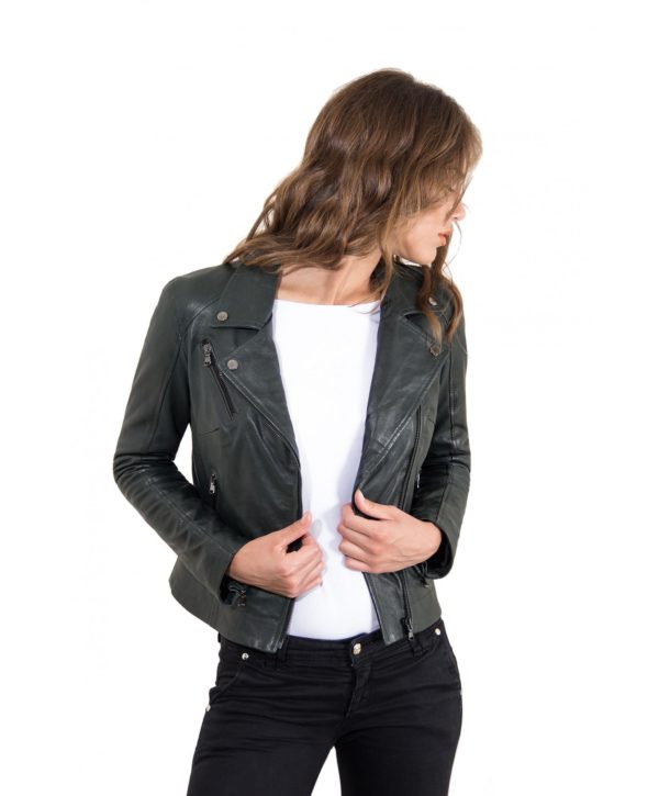 giacca-in-pelle-donna-modello-chiodo-biker-con-zip-trasversale-colore-verde-kbc-collezione-donna-autunno-inverno (2)