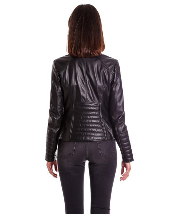 giacca-in-pelle-da-donna-modello-chiodo-biker-trapuntata-e-girocollo-nero-m890 (3)