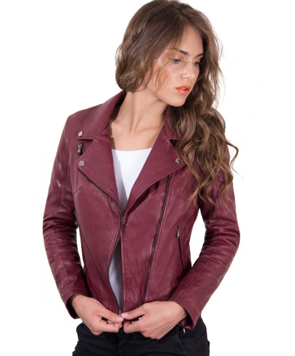giacca-in-pelle-donna-modello-chiodo-biker-con-zip-trasversale-colore-vinaccio-kbc-collezione-donna-autunno-inverno (2)